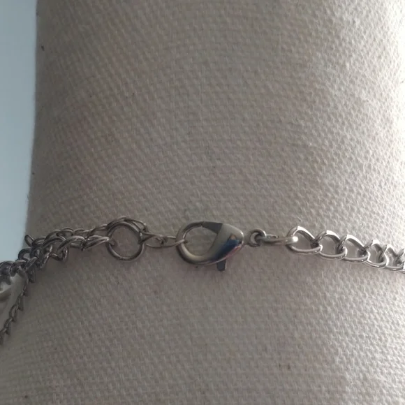 Silver and Black chainlink Necklace - Picture 3 of 3